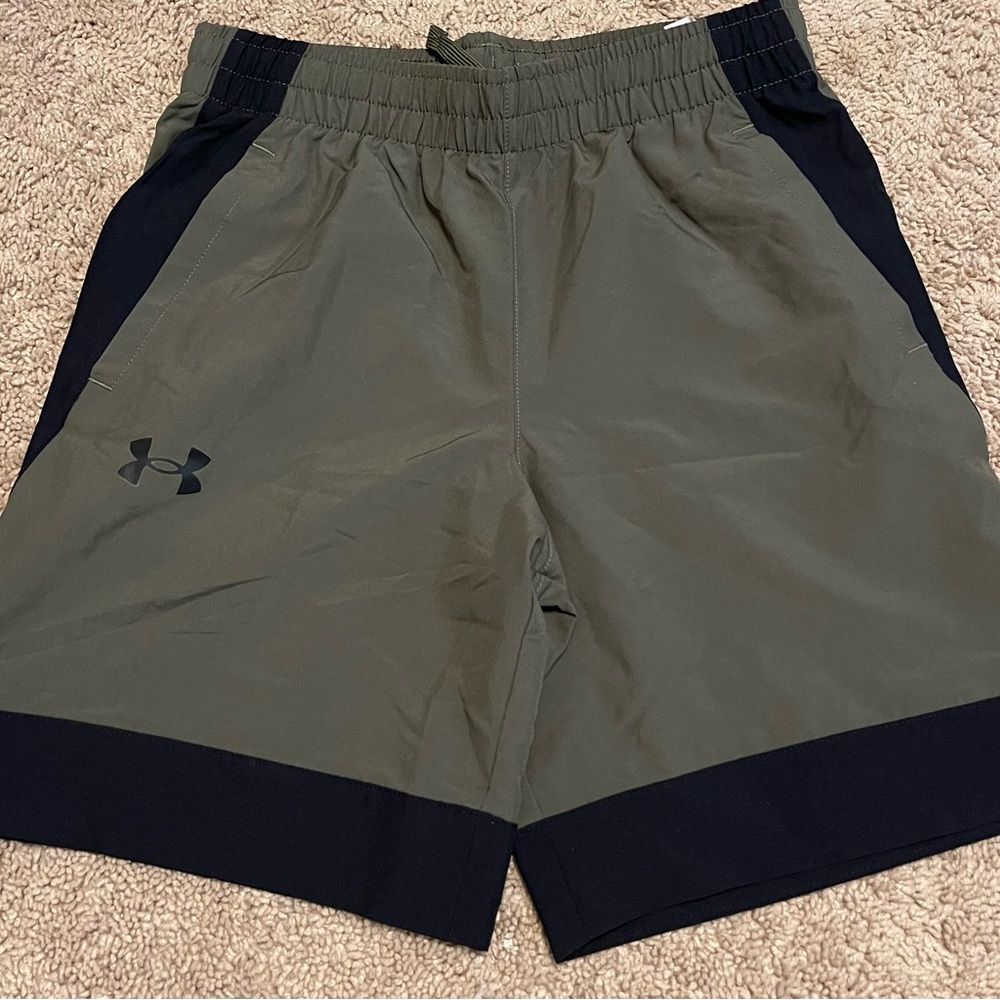 Boys Under Armour shorts